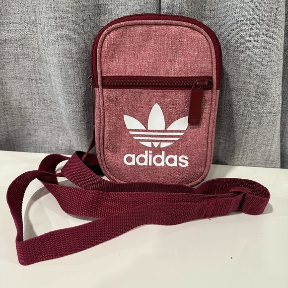adidas Handbags - Unisex adidas festival bag with adjustable and removable straps.